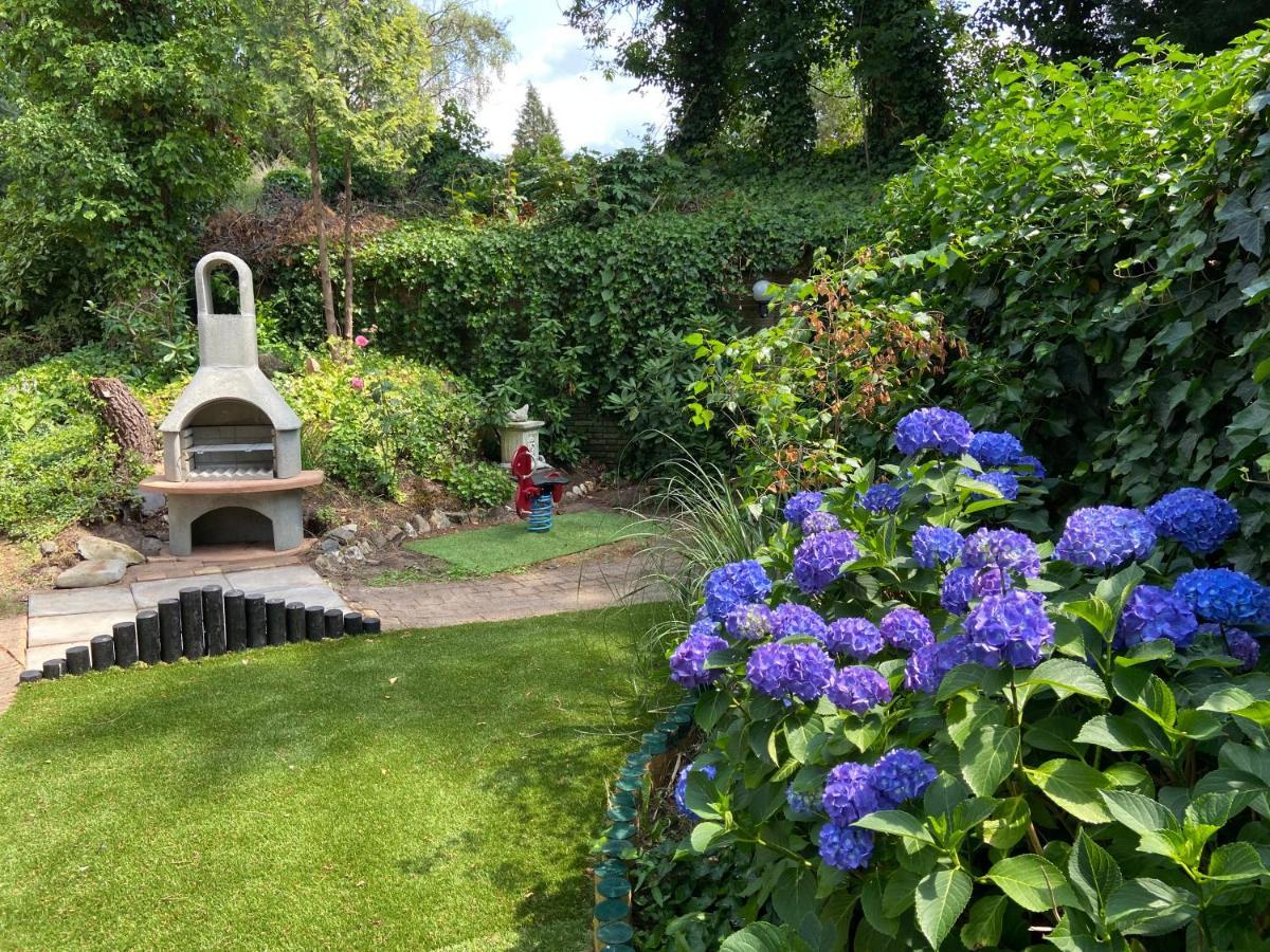 ルンテレン Bosboerderij De Goudsberg Met Hottub In Tuinヴィラ エクステリア 写真