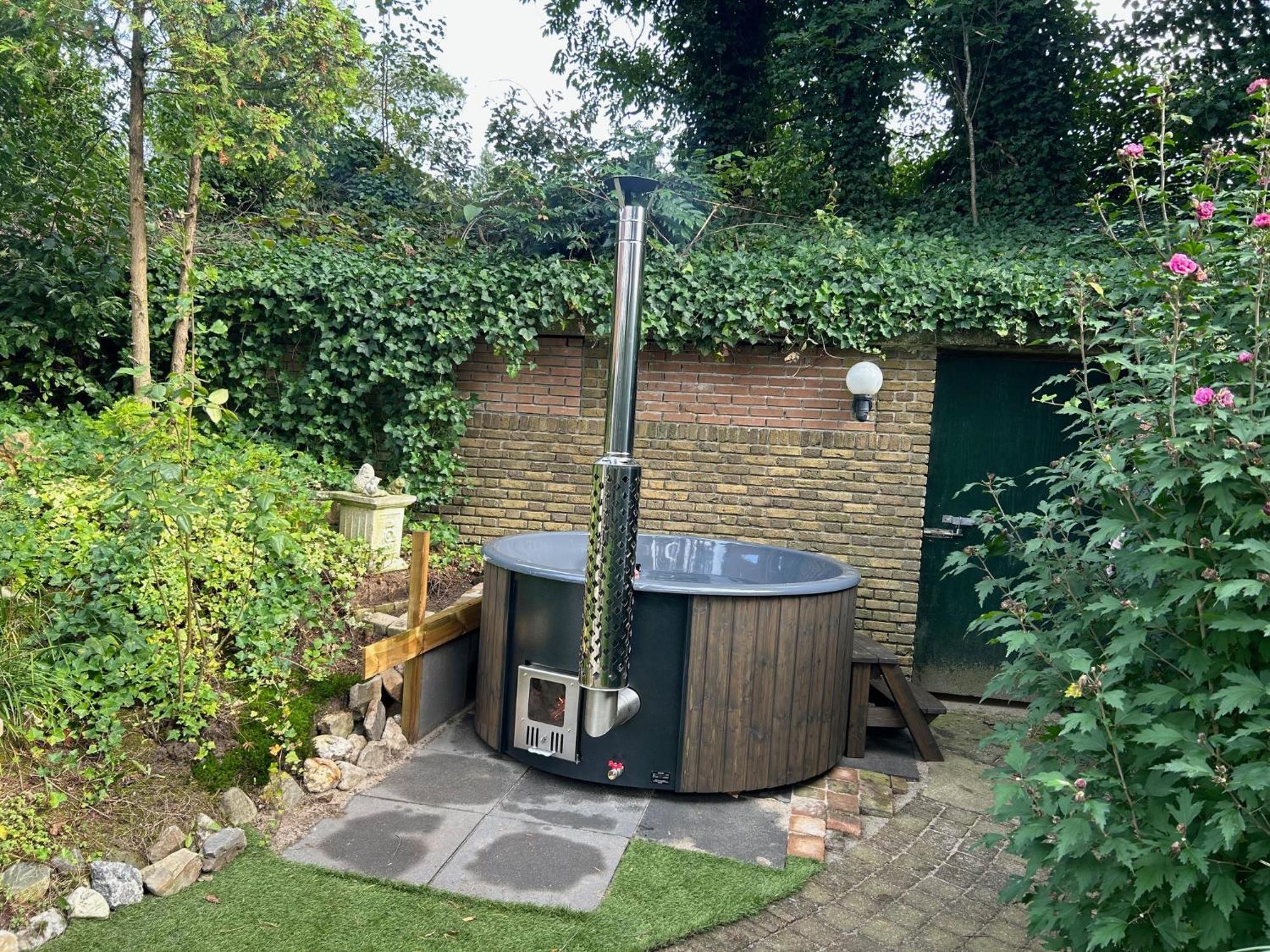 ルンテレン Bosboerderij De Goudsberg Met Hottub In Tuinヴィラ エクステリア 写真